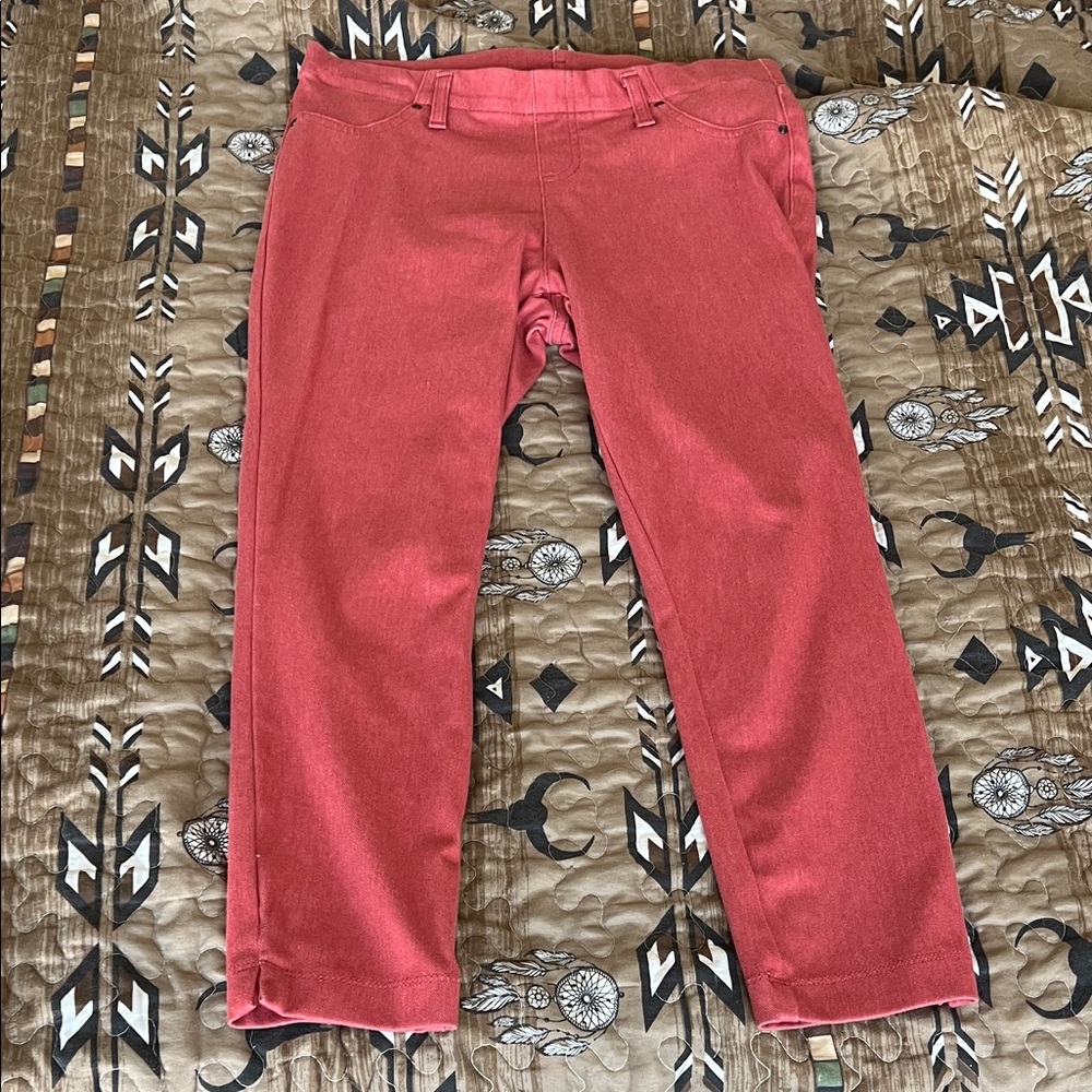 Red Slim Fit Capris